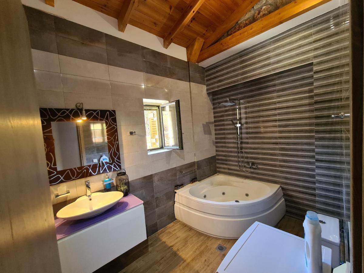 Stoúpa Leopolis Villas מראה חיצוני תמונה