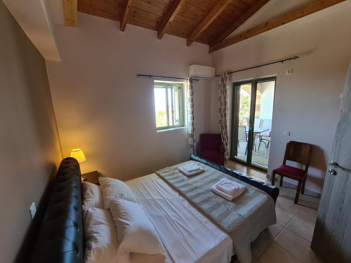 Stoúpa Leopolis Villas מראה חיצוני תמונה