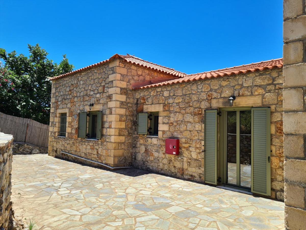 Stoúpa Leopolis Villas מראה חיצוני תמונה
